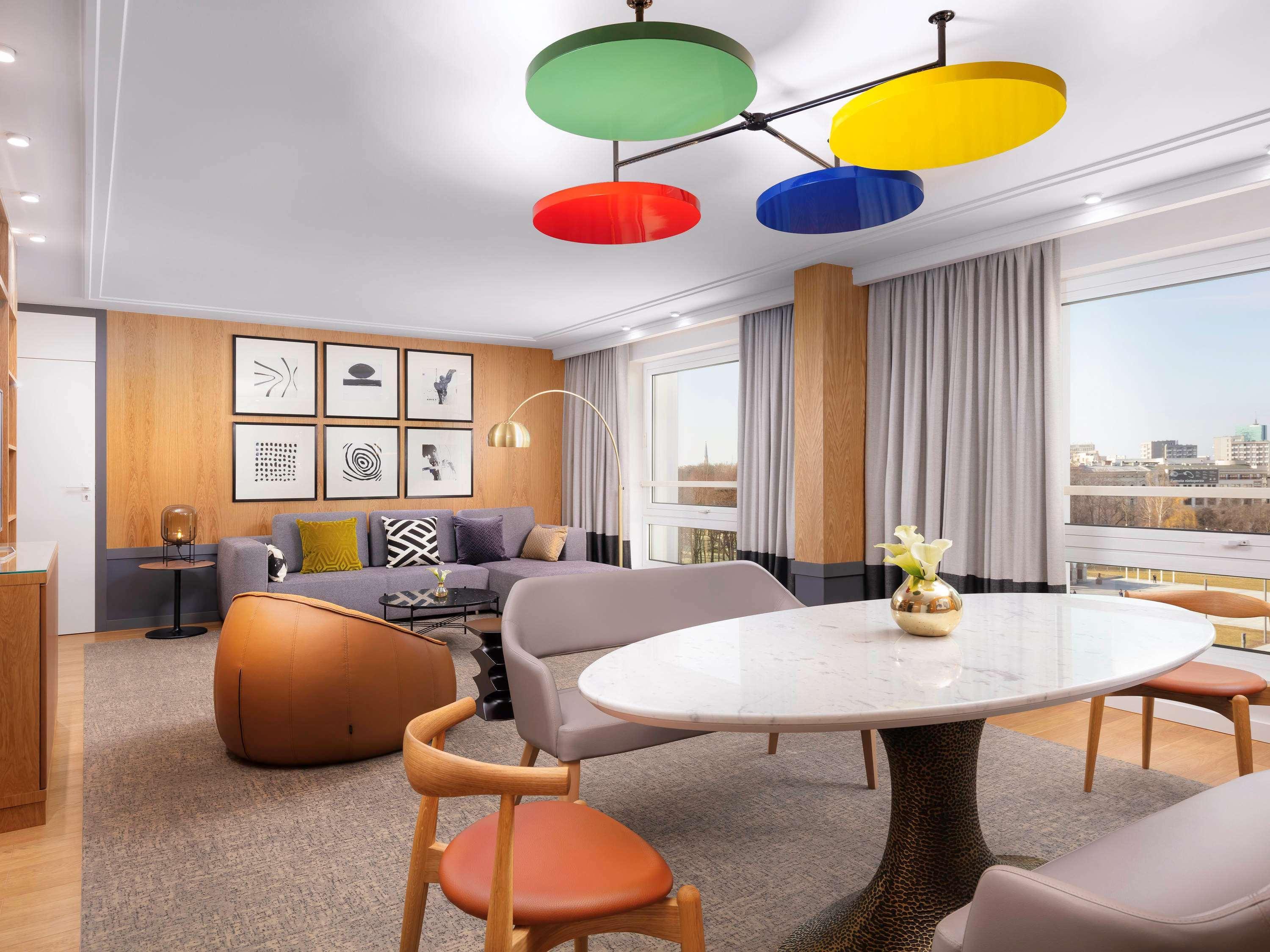 Sofitel Victoria